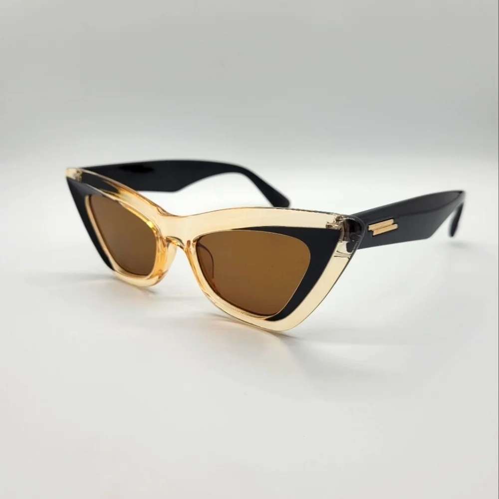 New Jayne Boomerang Cateye Comet Girl Sunnies